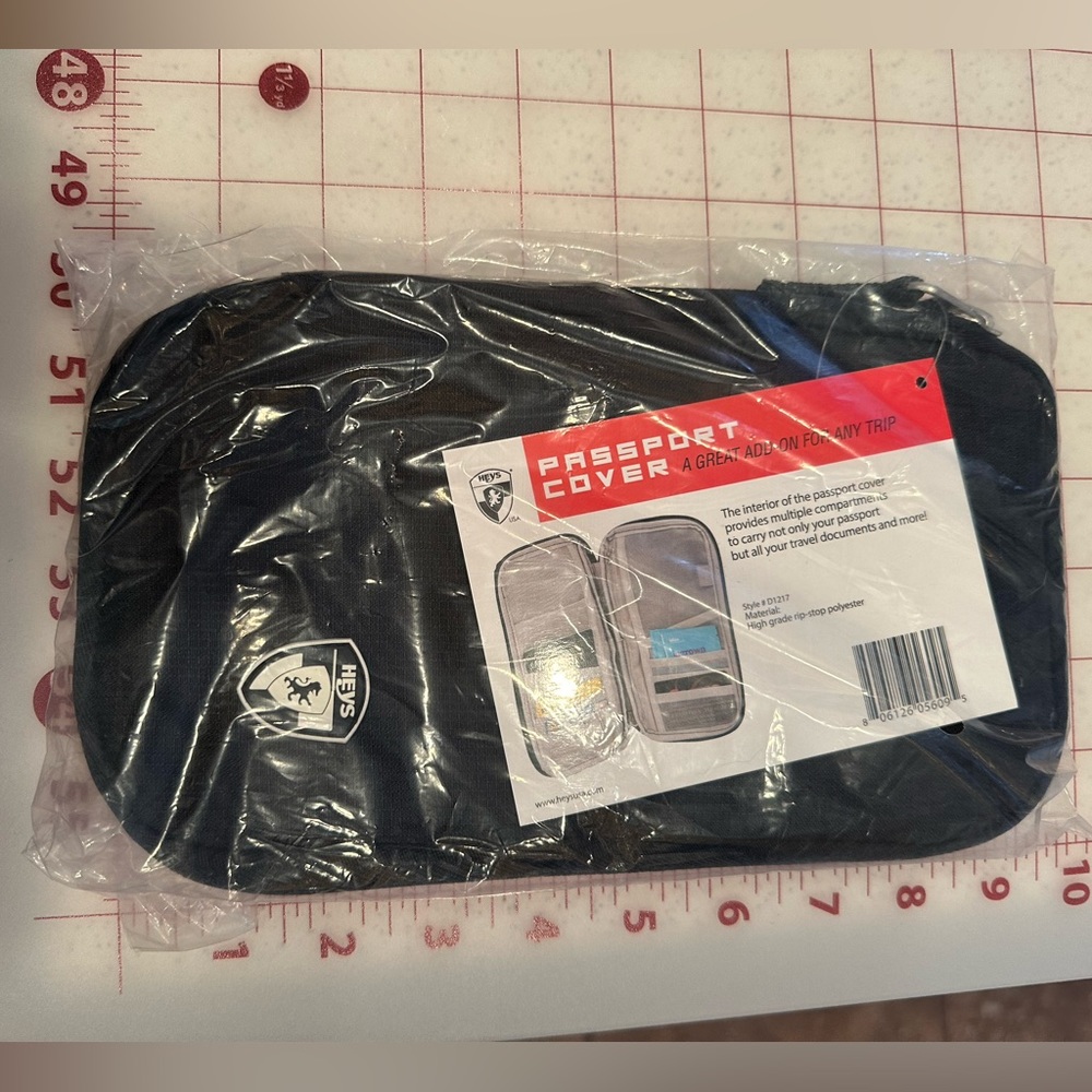 NWT Heys Travel Passport wallet & Cover Black - Picture 2 of 7